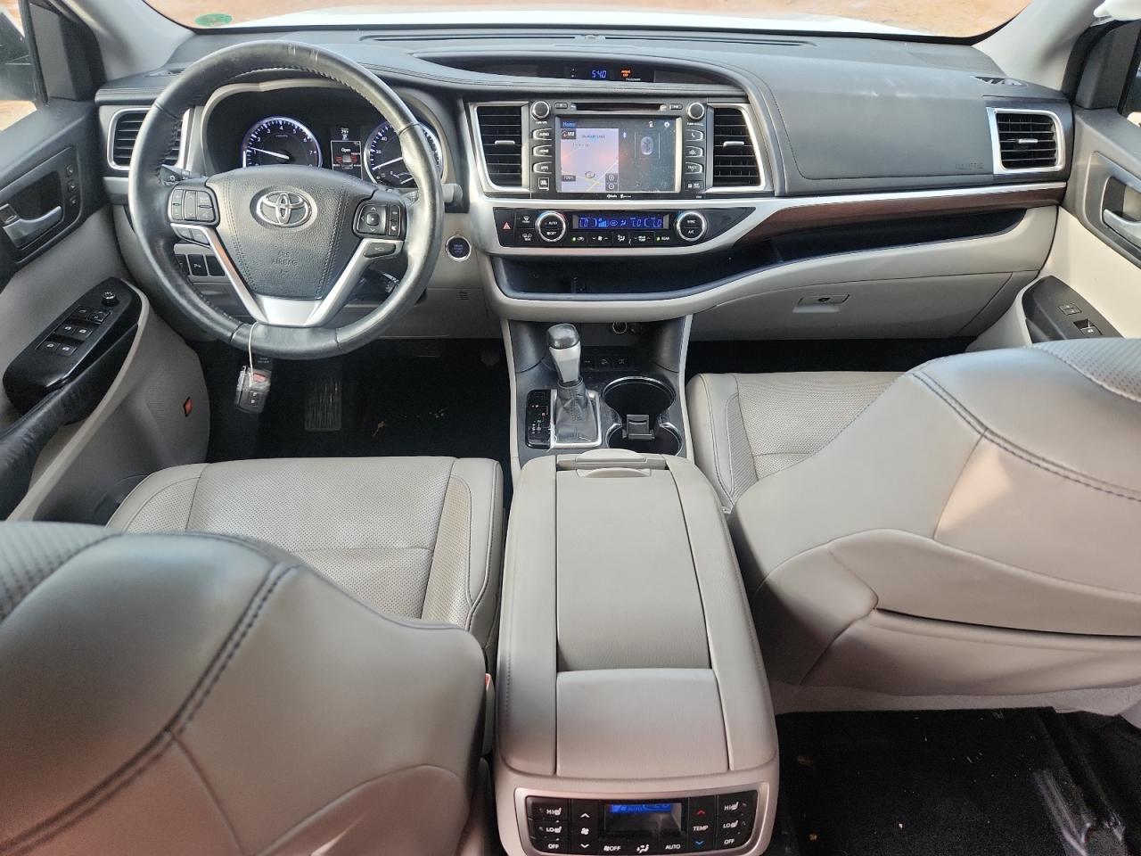 2015 TOYOTA HIGHLANDER
