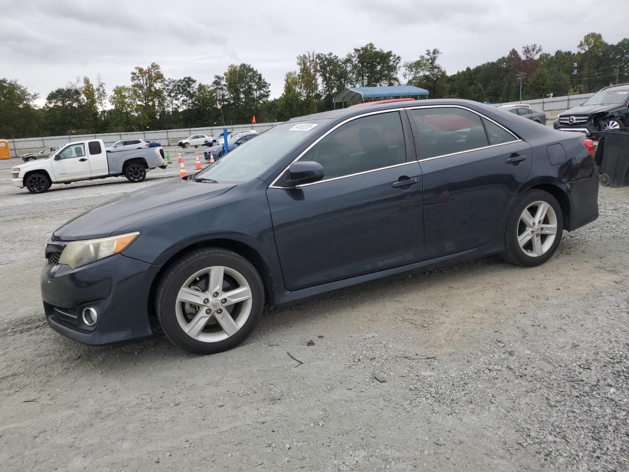 2014 TOYOTA CAMRY