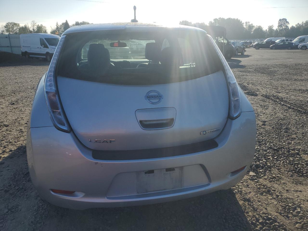 2013 NISSAN LEAF