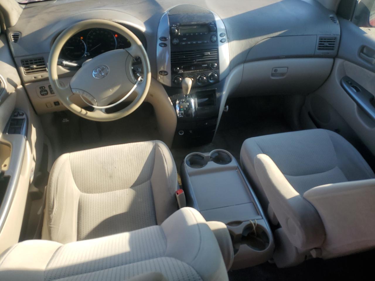 2008 TOYOTA SIENNA