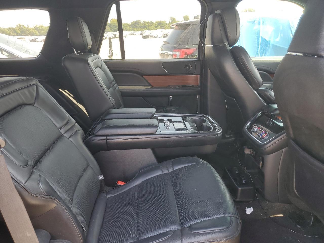 2018 LINCOLN Navigator