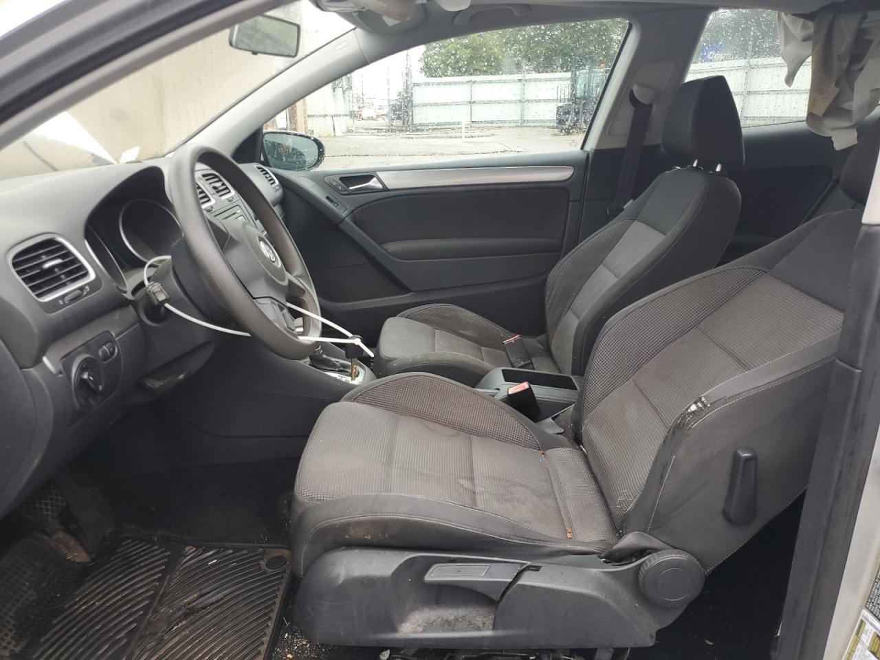 2010 VOLKSWAGEN GOLF
