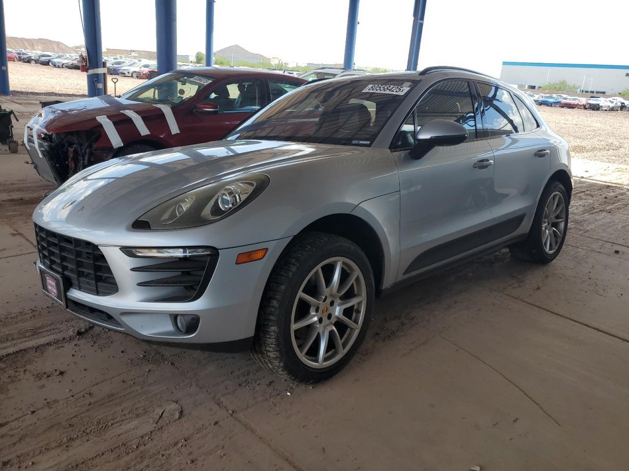2017 PORSCHE Macan