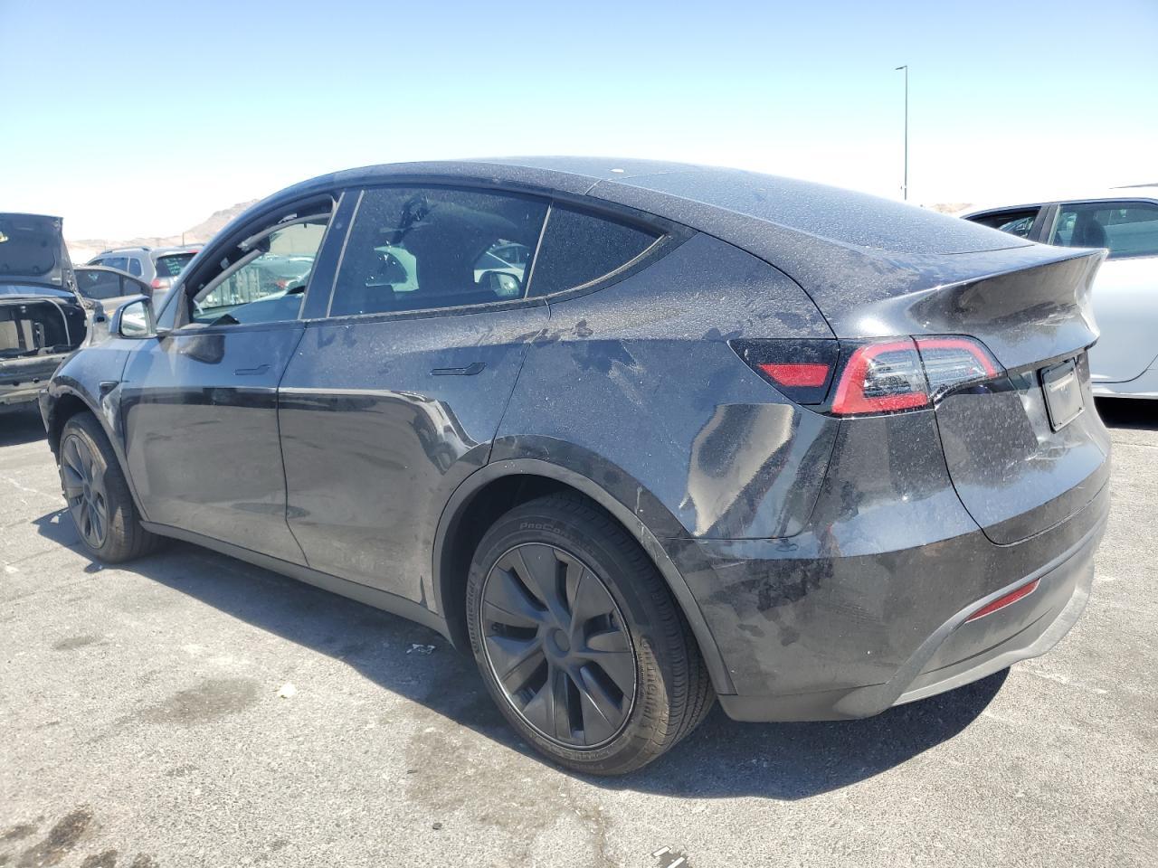 2025 TESLA MODEL Y