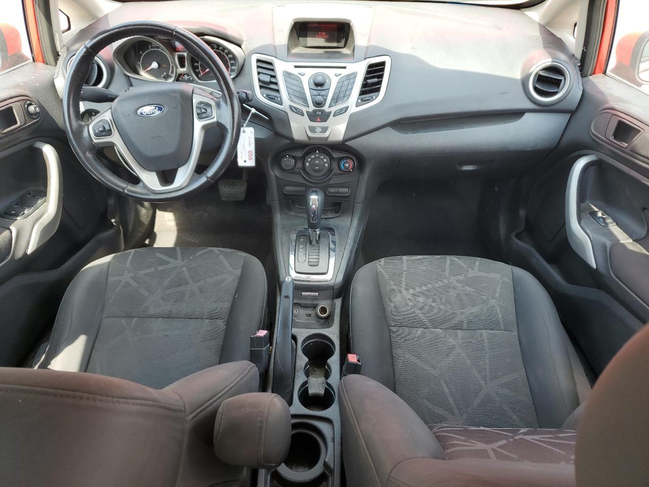2013 FORD Fiesta