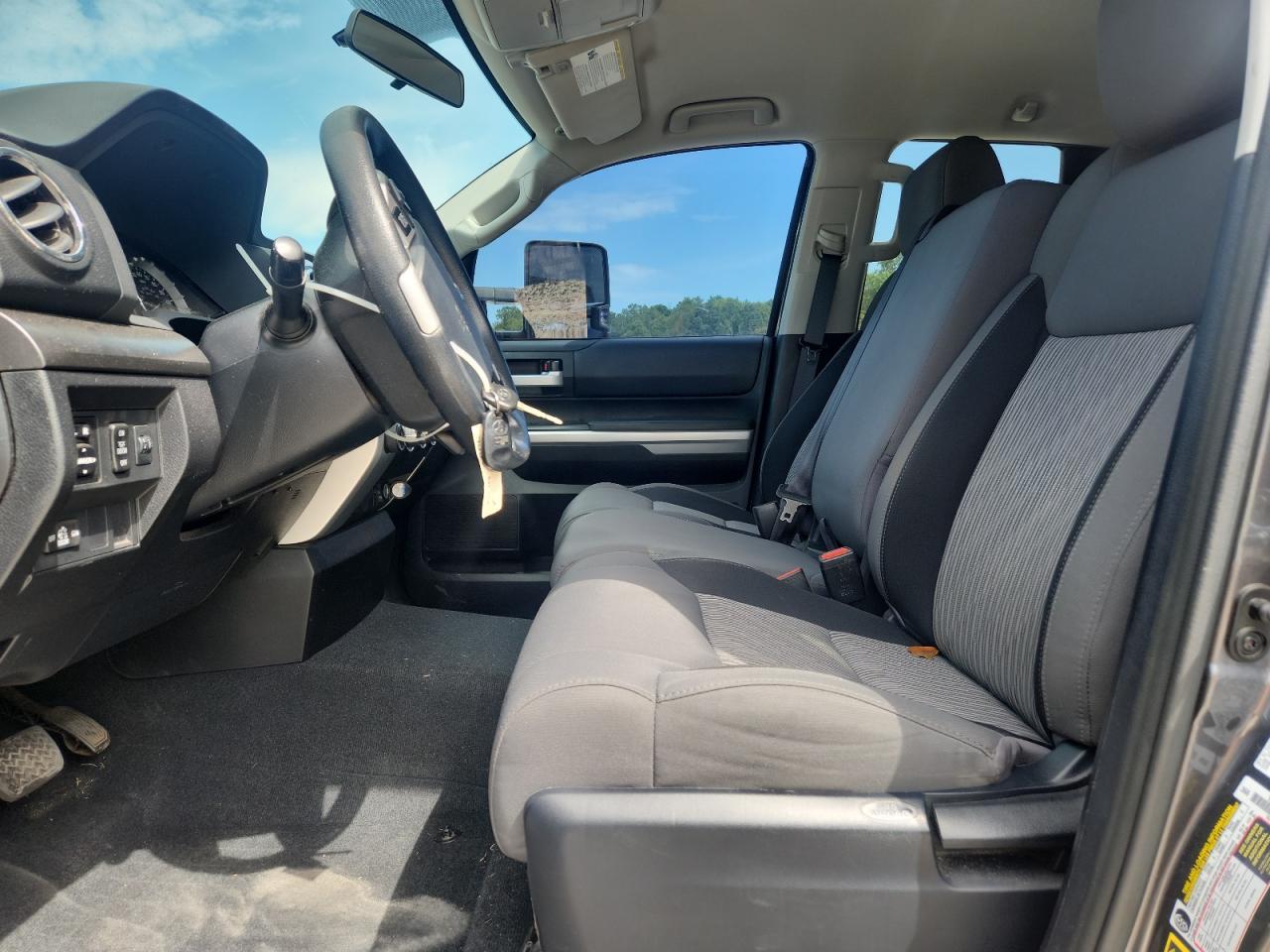 2014 TOYOTA TUNDRA