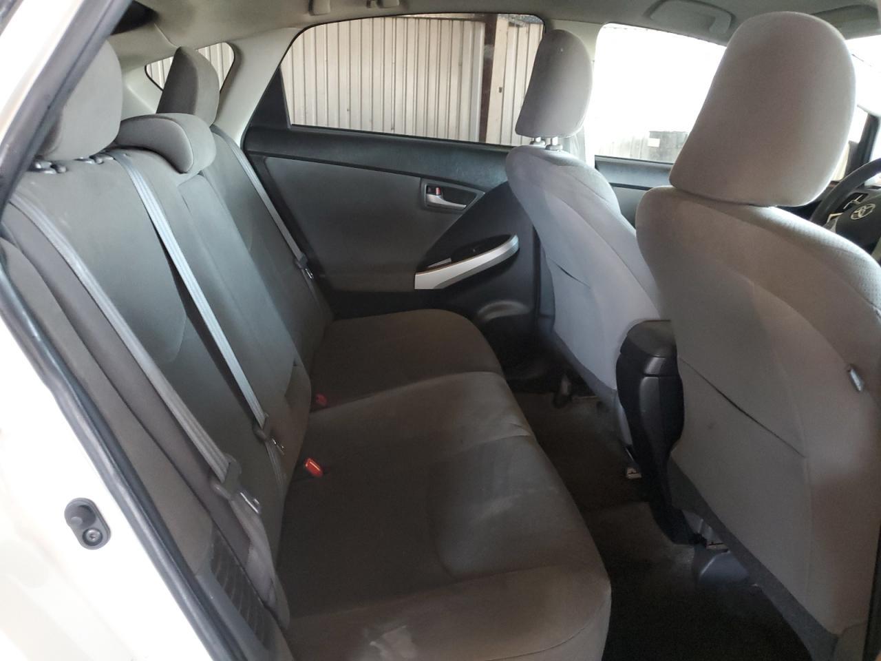 2014 TOYOTA PRIUS