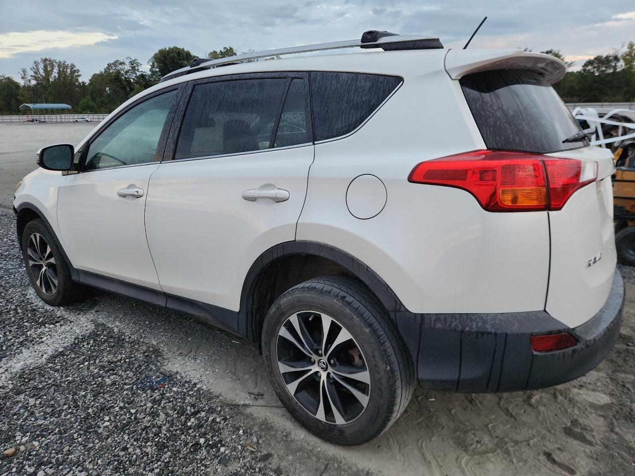 2015 TOYOTA RAV4