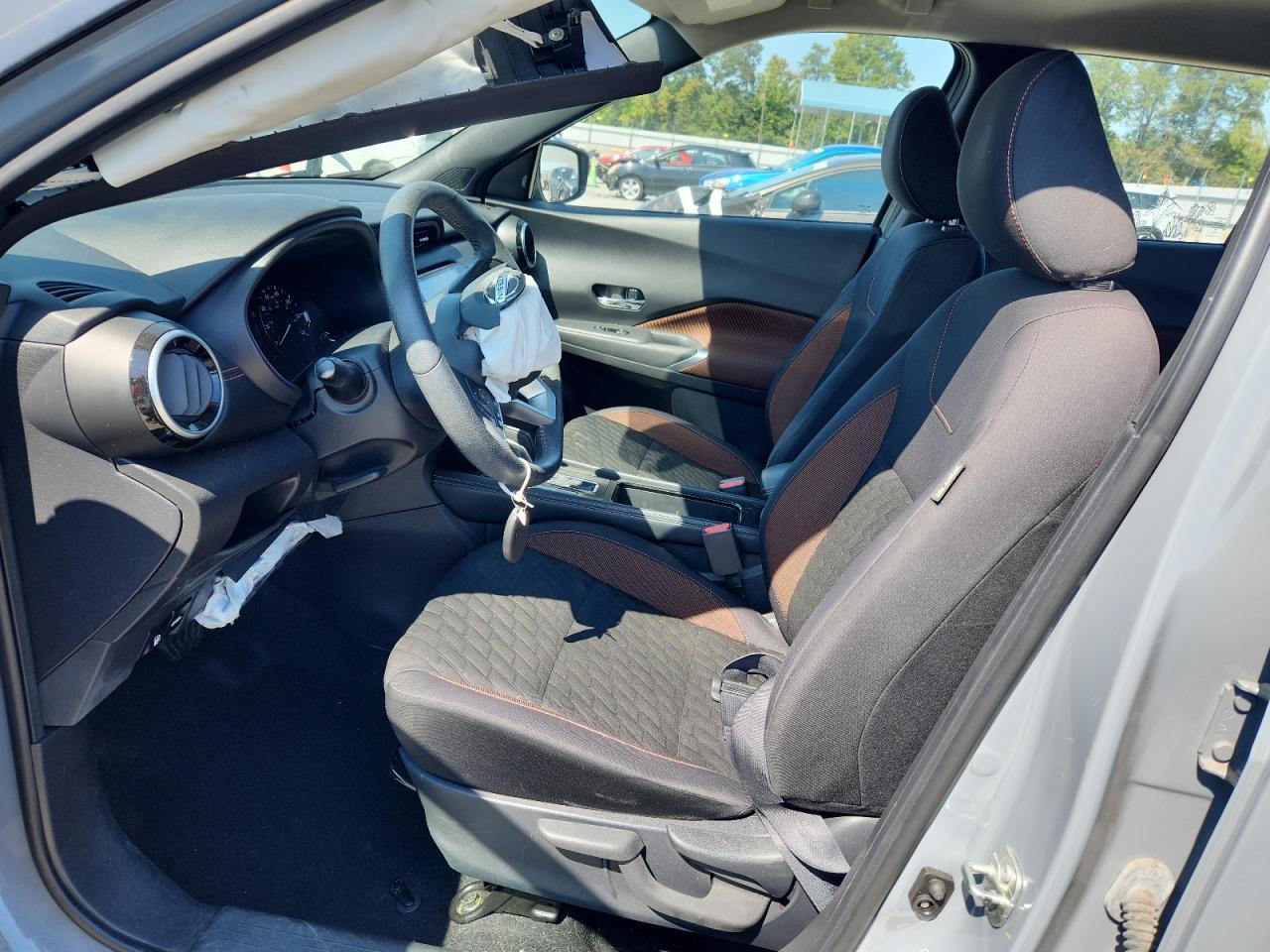 2021 NISSAN KICKS