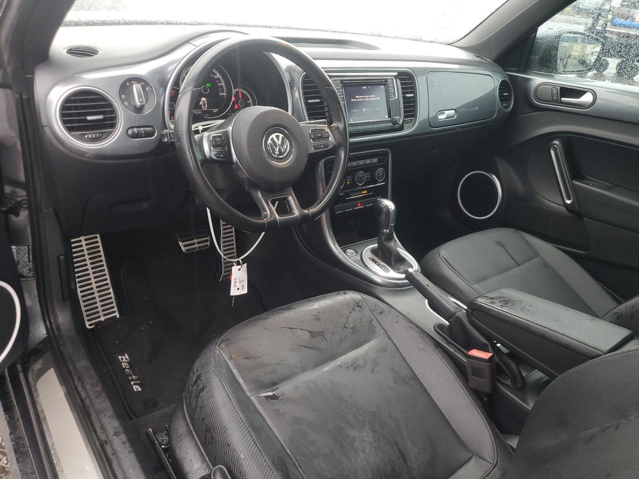 2018 VOLKSWAGEN Beetle
