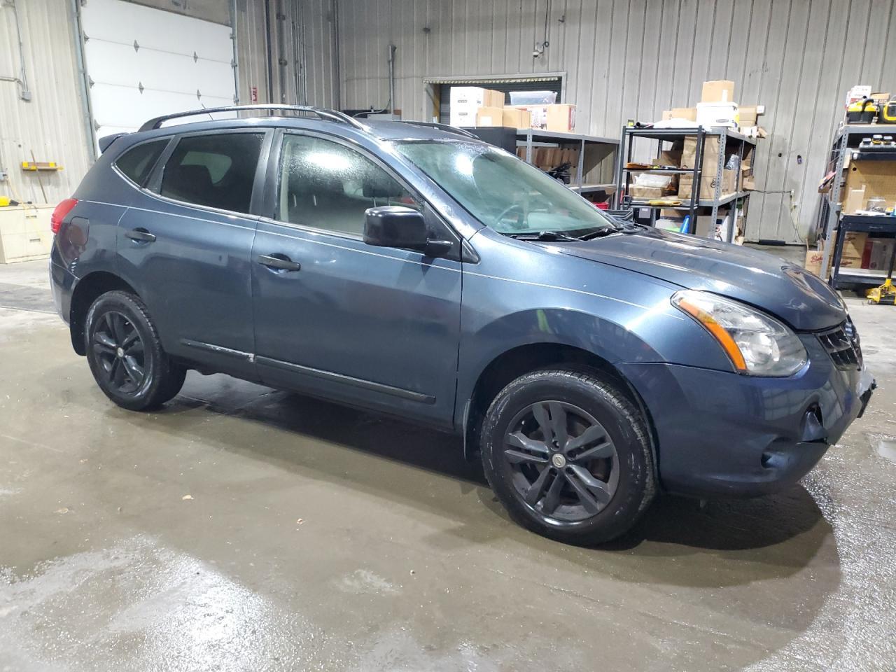 2015 NISSAN ROGUE