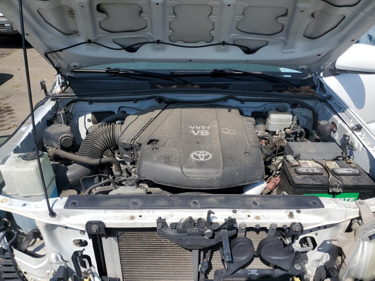 2012 TOYOTA TACOMA