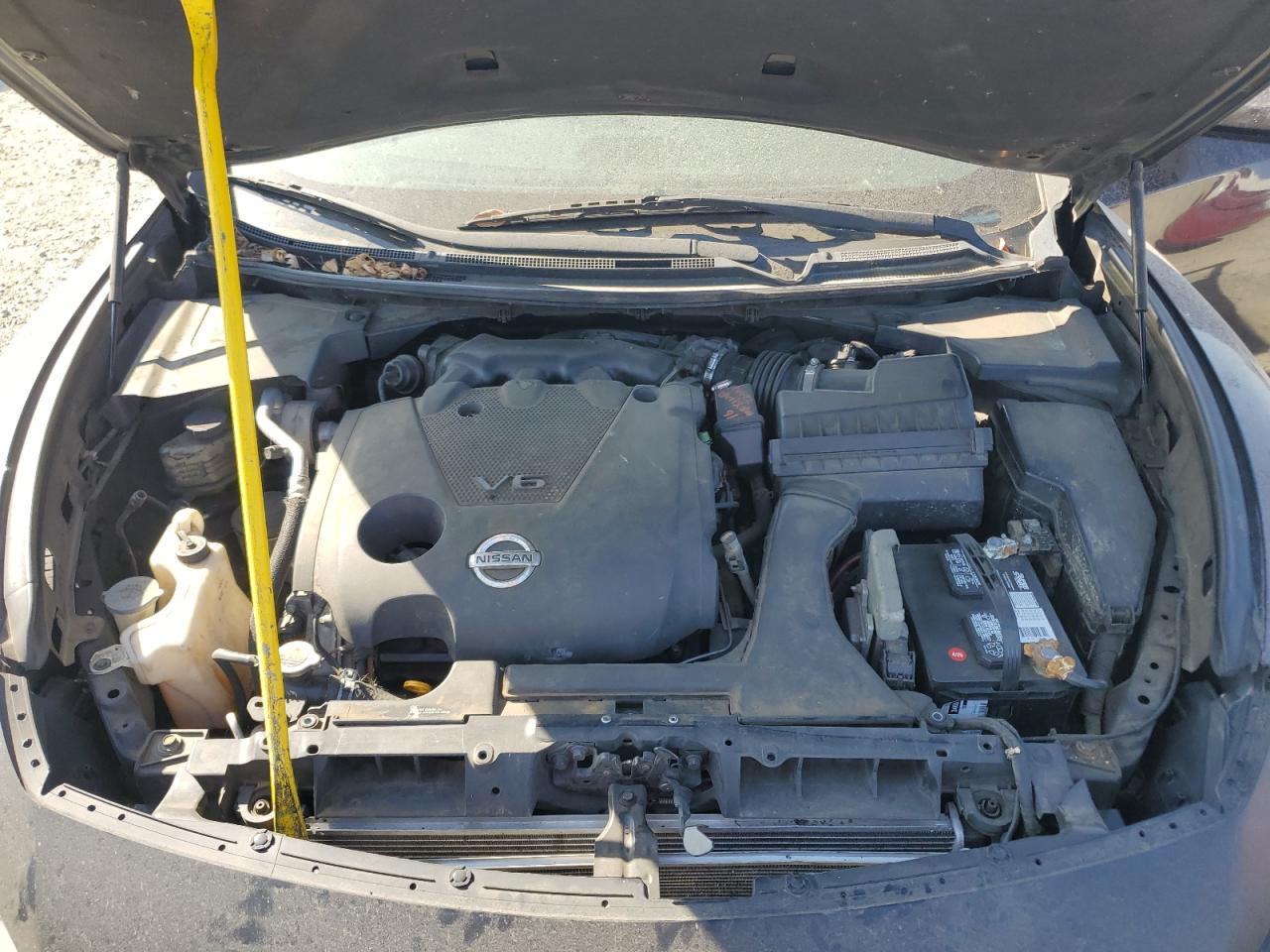 2011 NISSAN Maxima