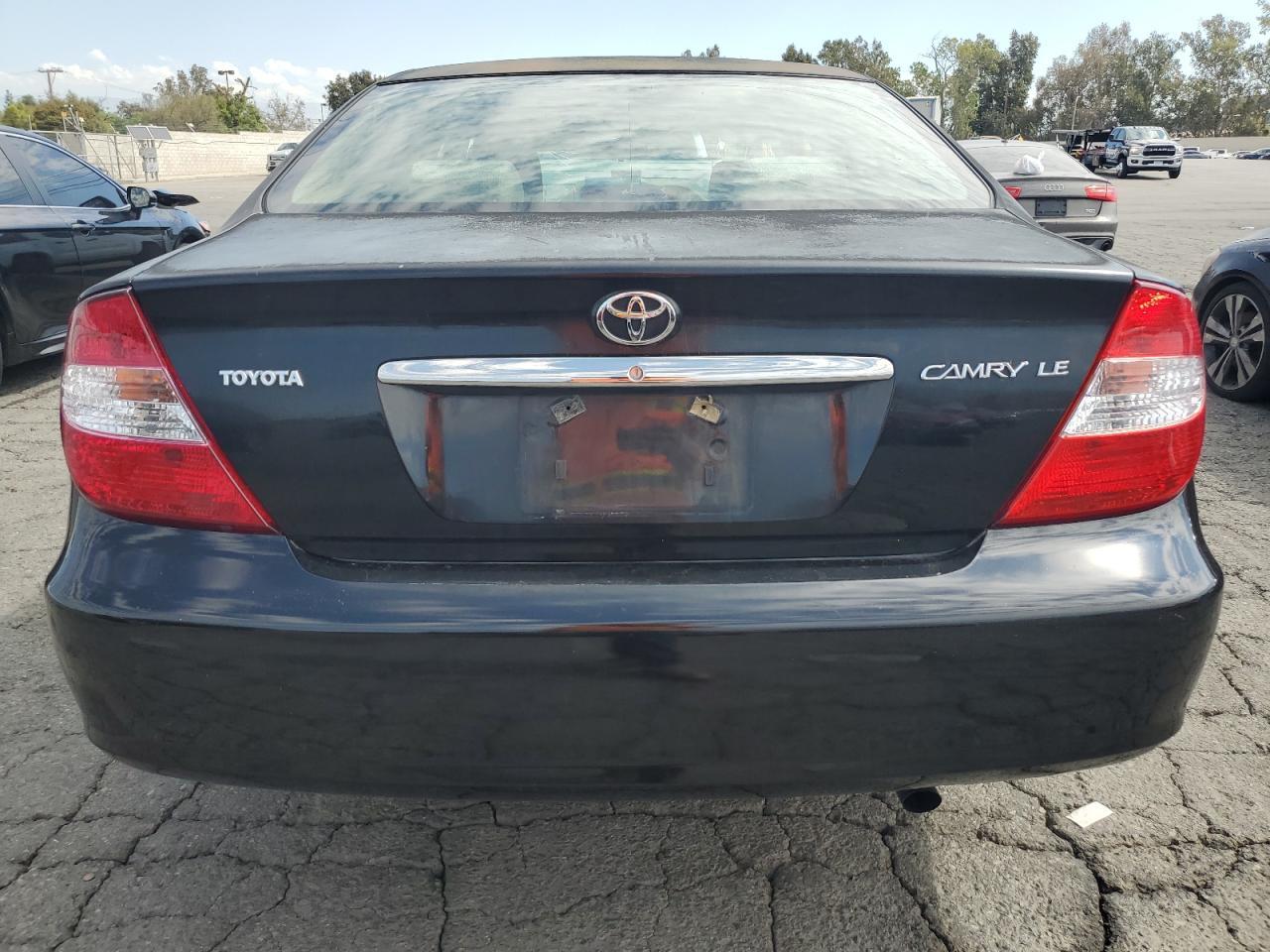 2004 TOYOTA CAMRY