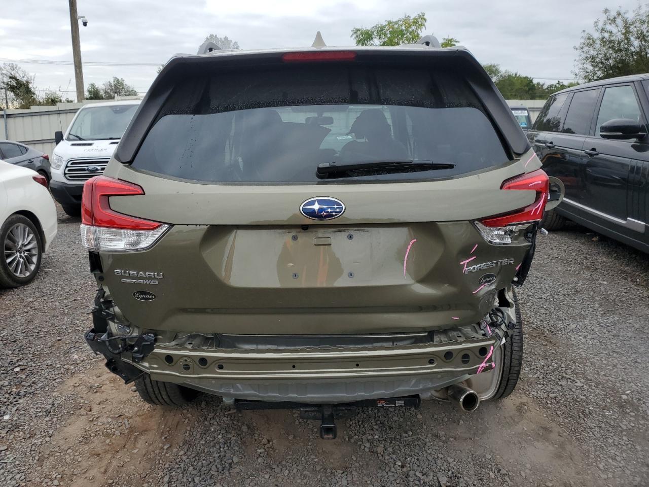2023 SUBARU FORESTER