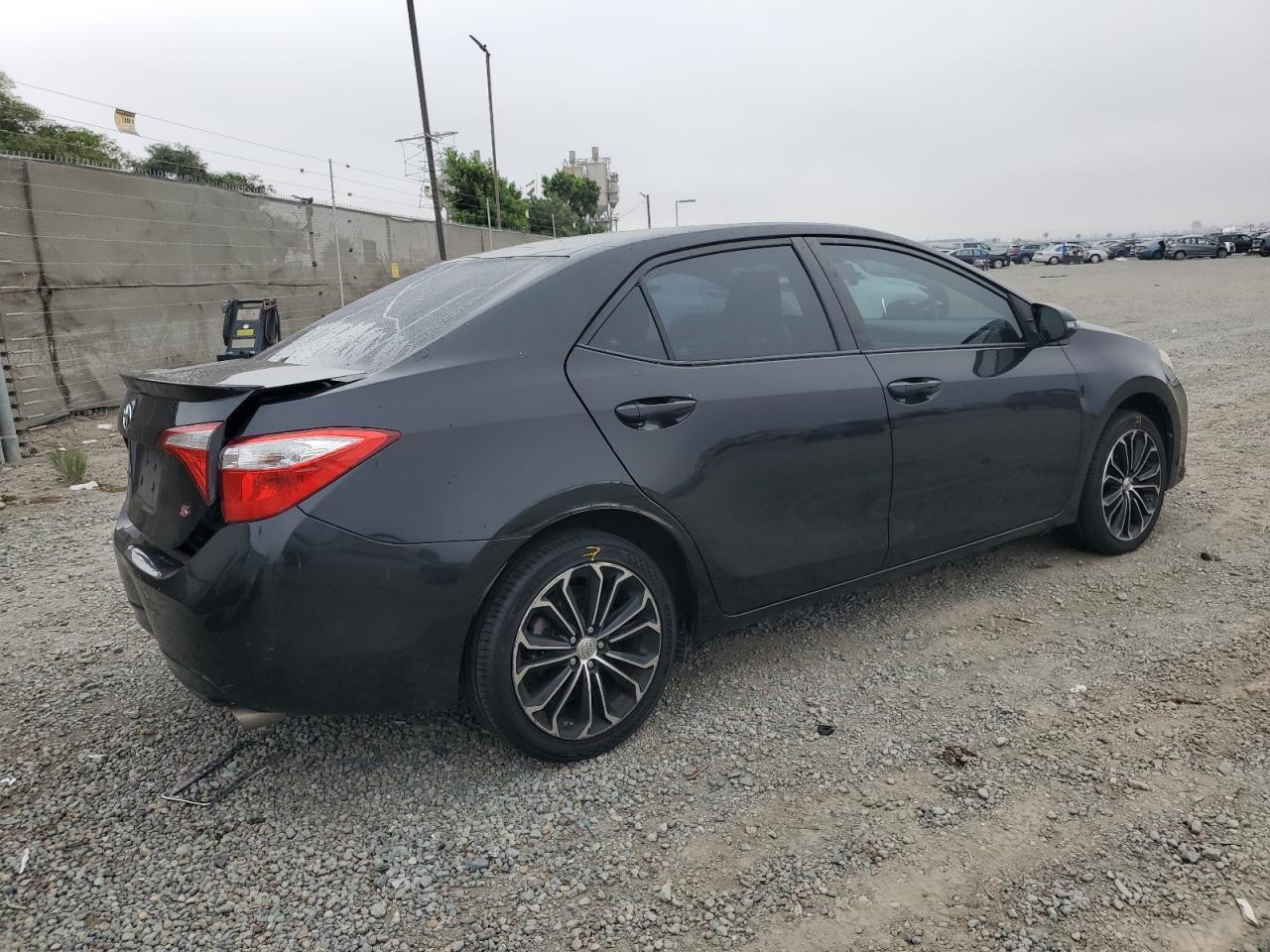 2015 TOYOTA COROLLA