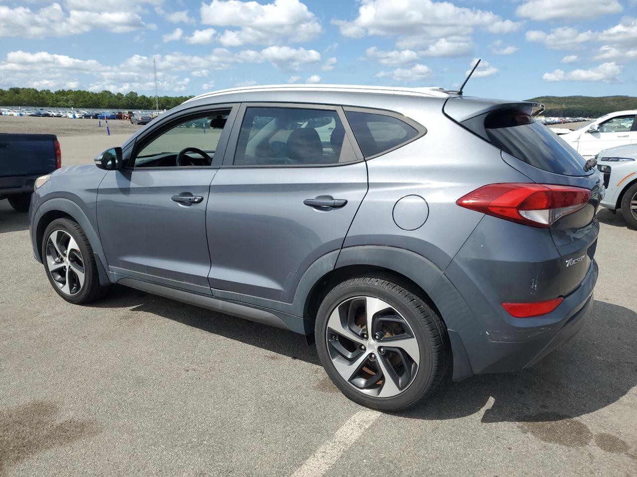 2016 HYUNDAI TUCSON