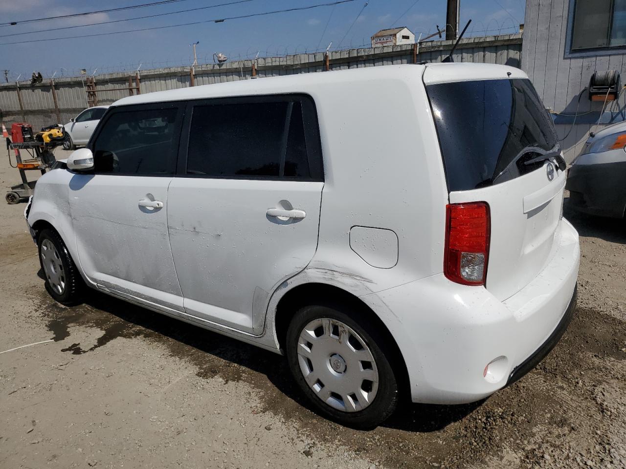 2015 TOYOTA SCION