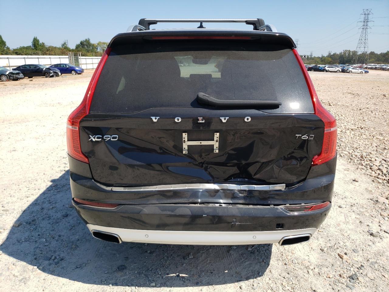 2018 VOLVO XC90