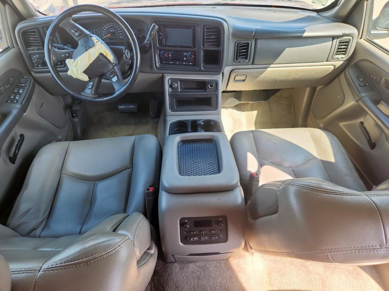 2003 CHEVROLET Tahoe