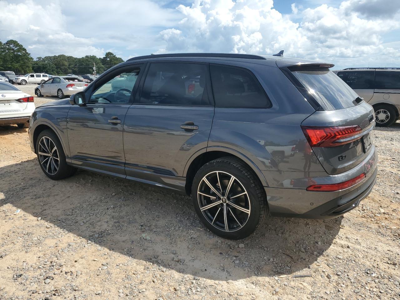 2022 AUDI Q7