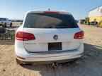 2016 VOLKSWAGEN Touareg