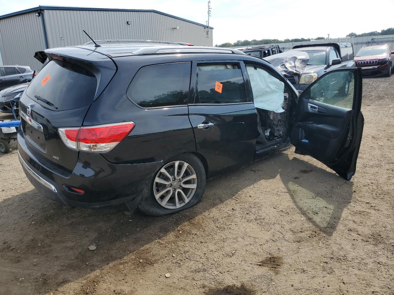 2015 NISSAN PATHFINDER