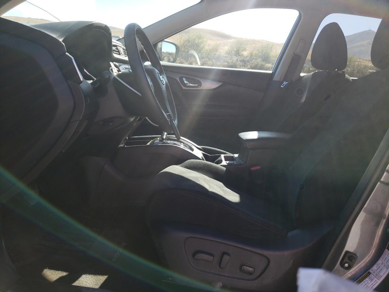 2015 NISSAN ROGUE