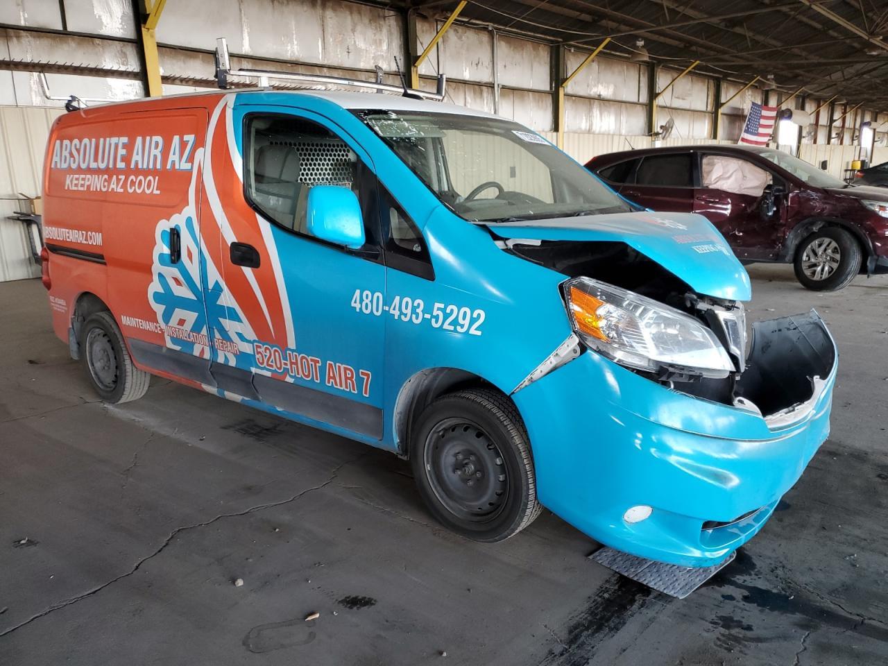 2020 NISSAN NV 200
