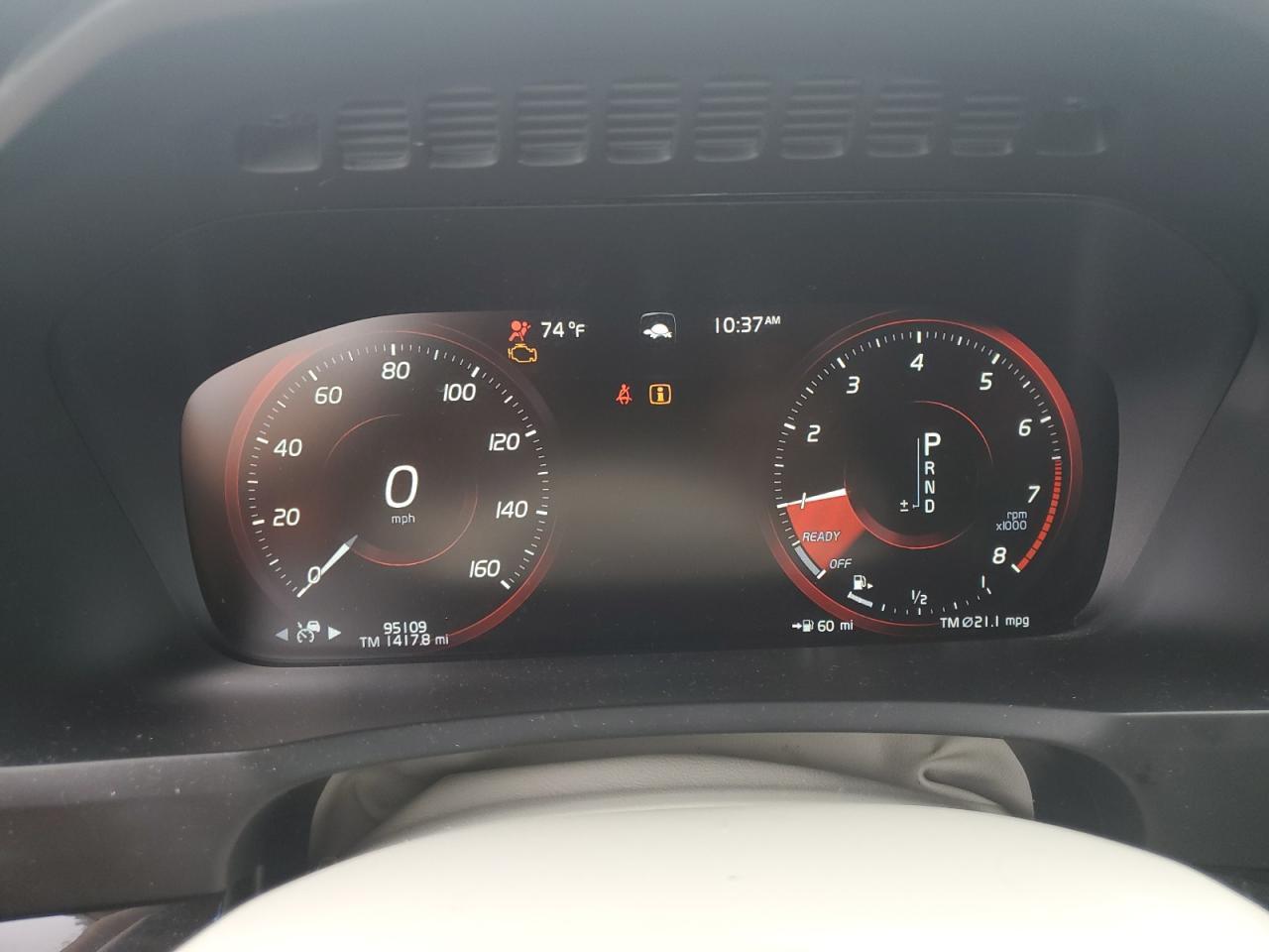 2018 VOLVO XC90
