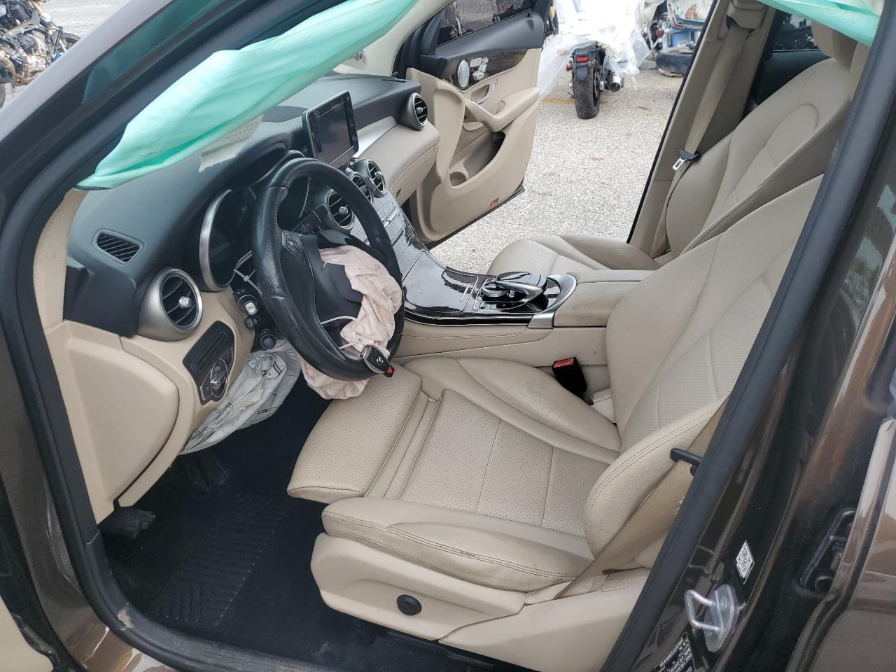 2016 MERCEDES-BENZ GLC-Class
