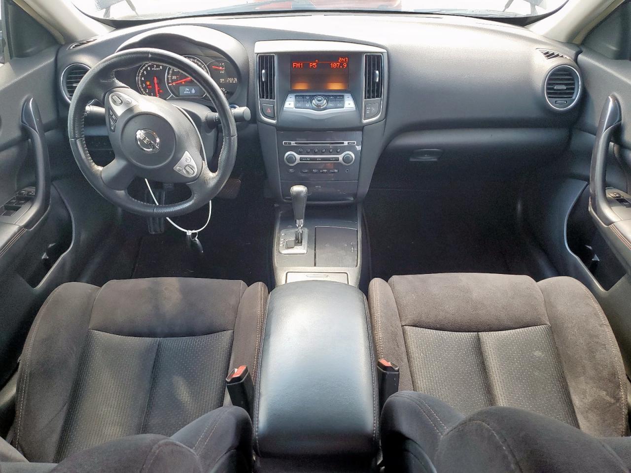 2014 NISSAN Maxima