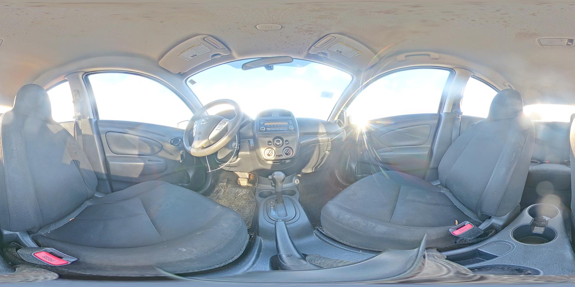 2017 NISSAN VERSA