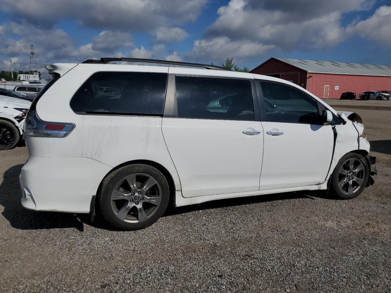 2018 TOYOTA SIENNA