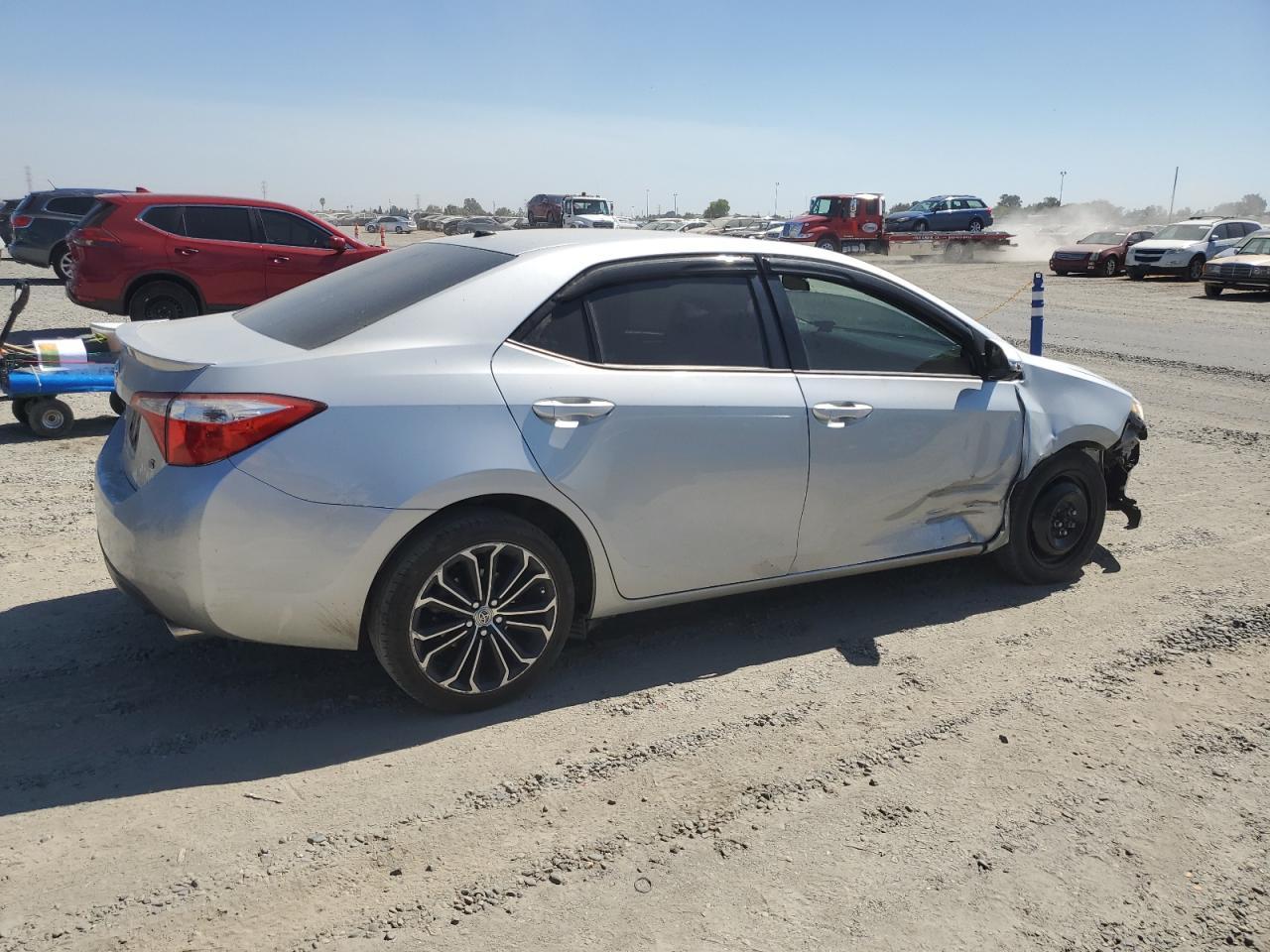 2015 TOYOTA COROLLA