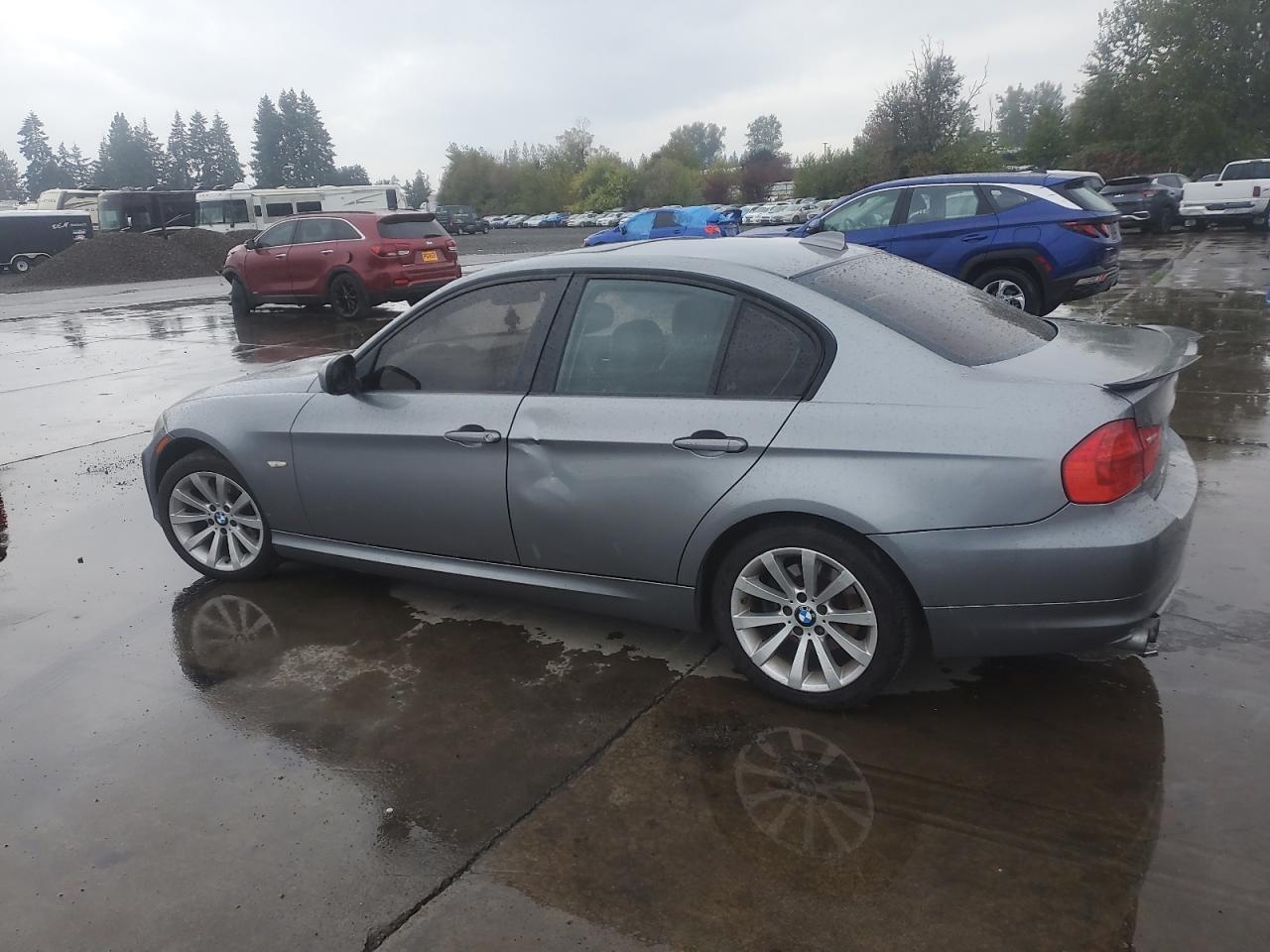 2011 BMW 3 SERIES