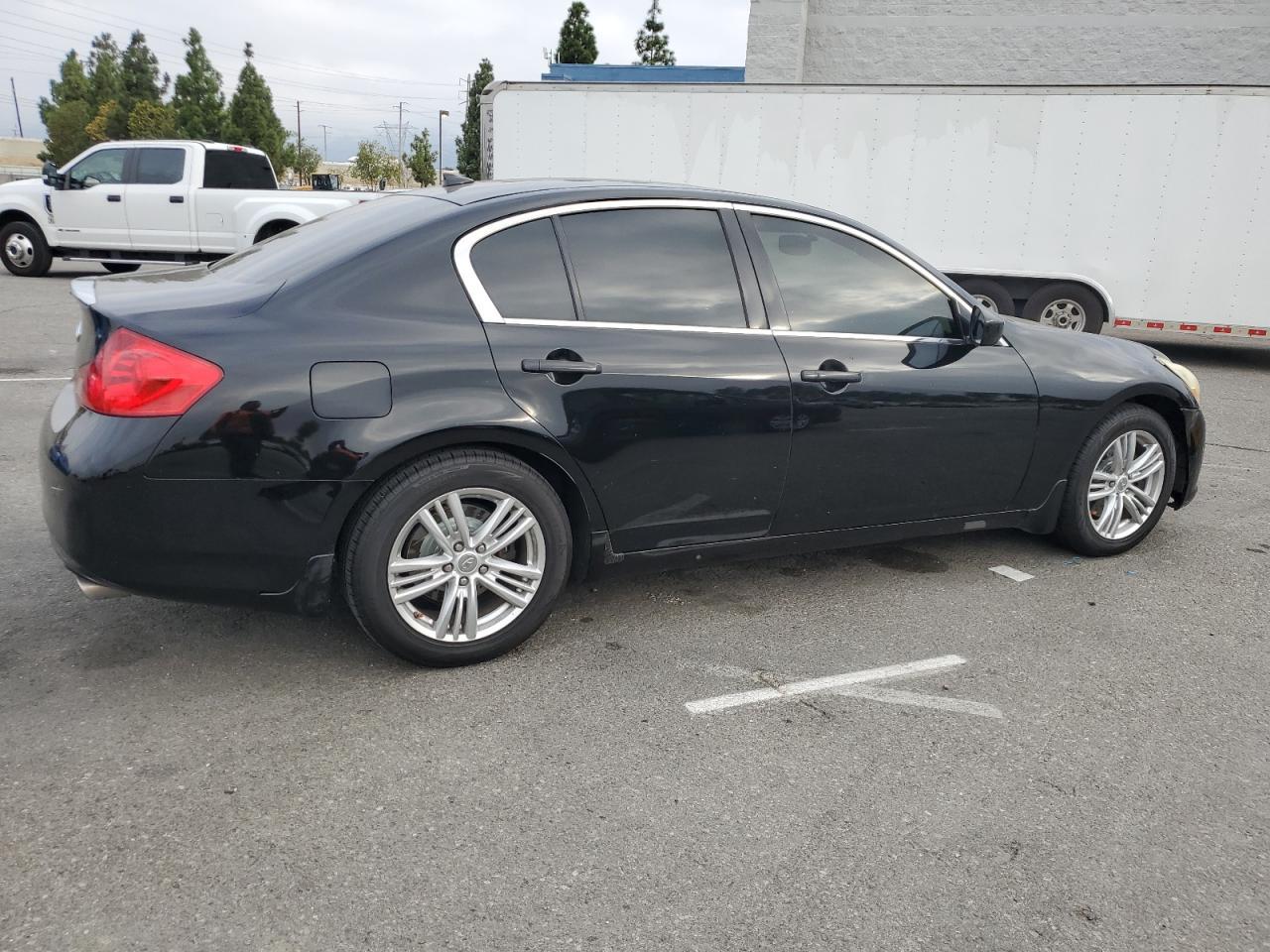 2012 INFINITI G25