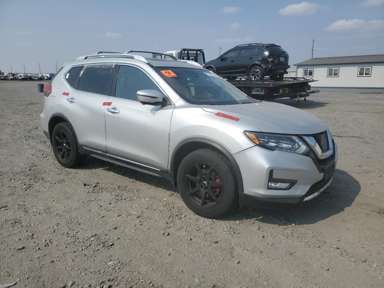 2017 NISSAN ROGUE