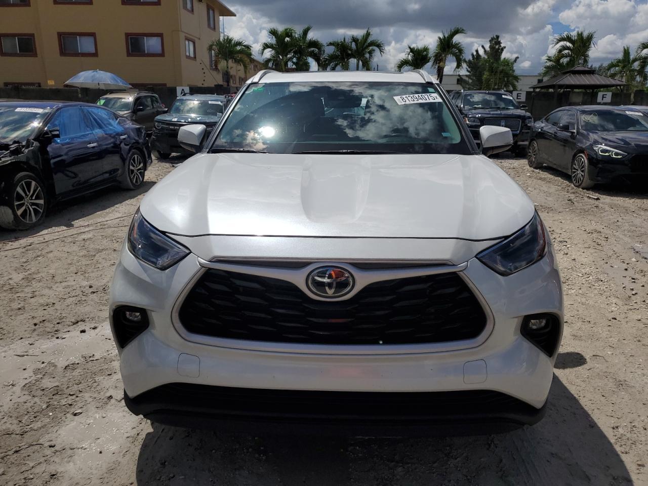 2024 TOYOTA HIGHLANDER