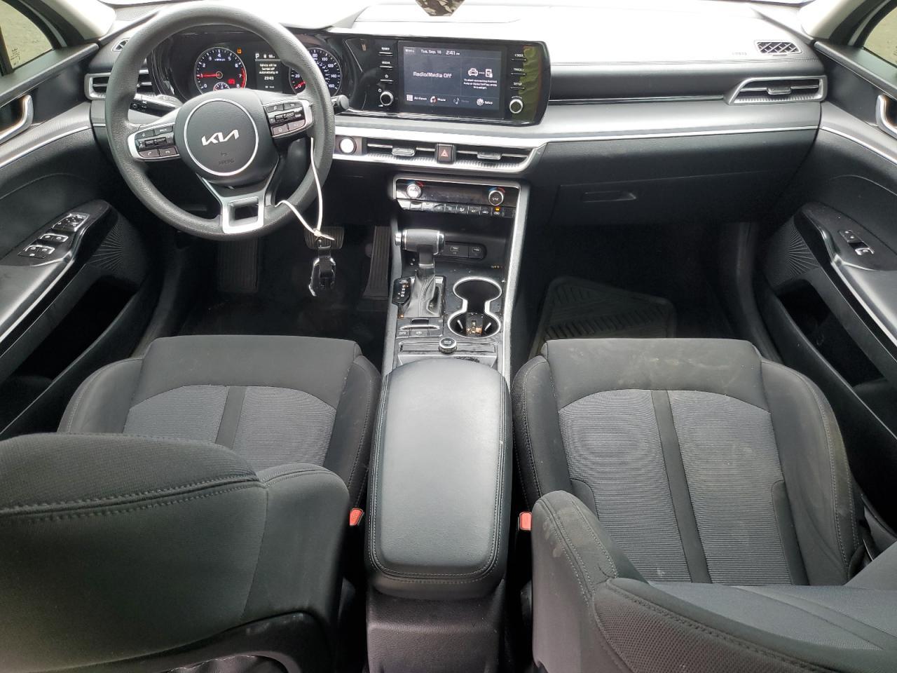 2022 KIA K5