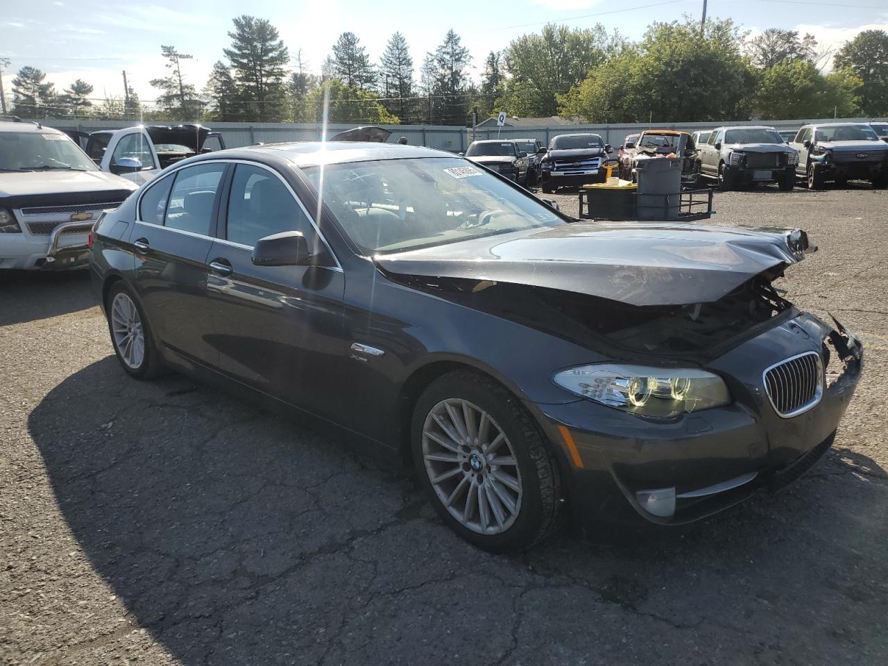 2011 BMW 5 series