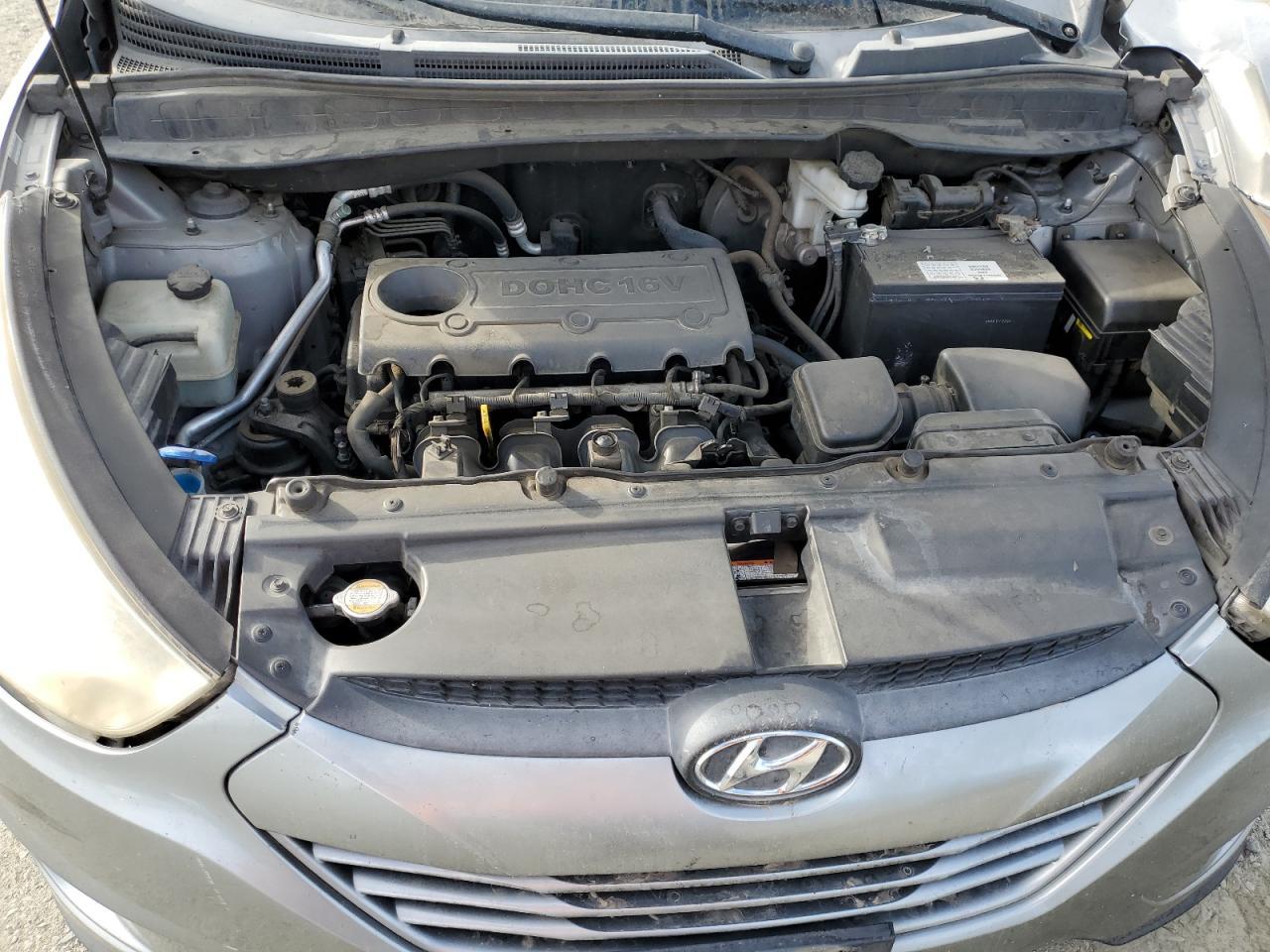 2011 HYUNDAI TUCSON