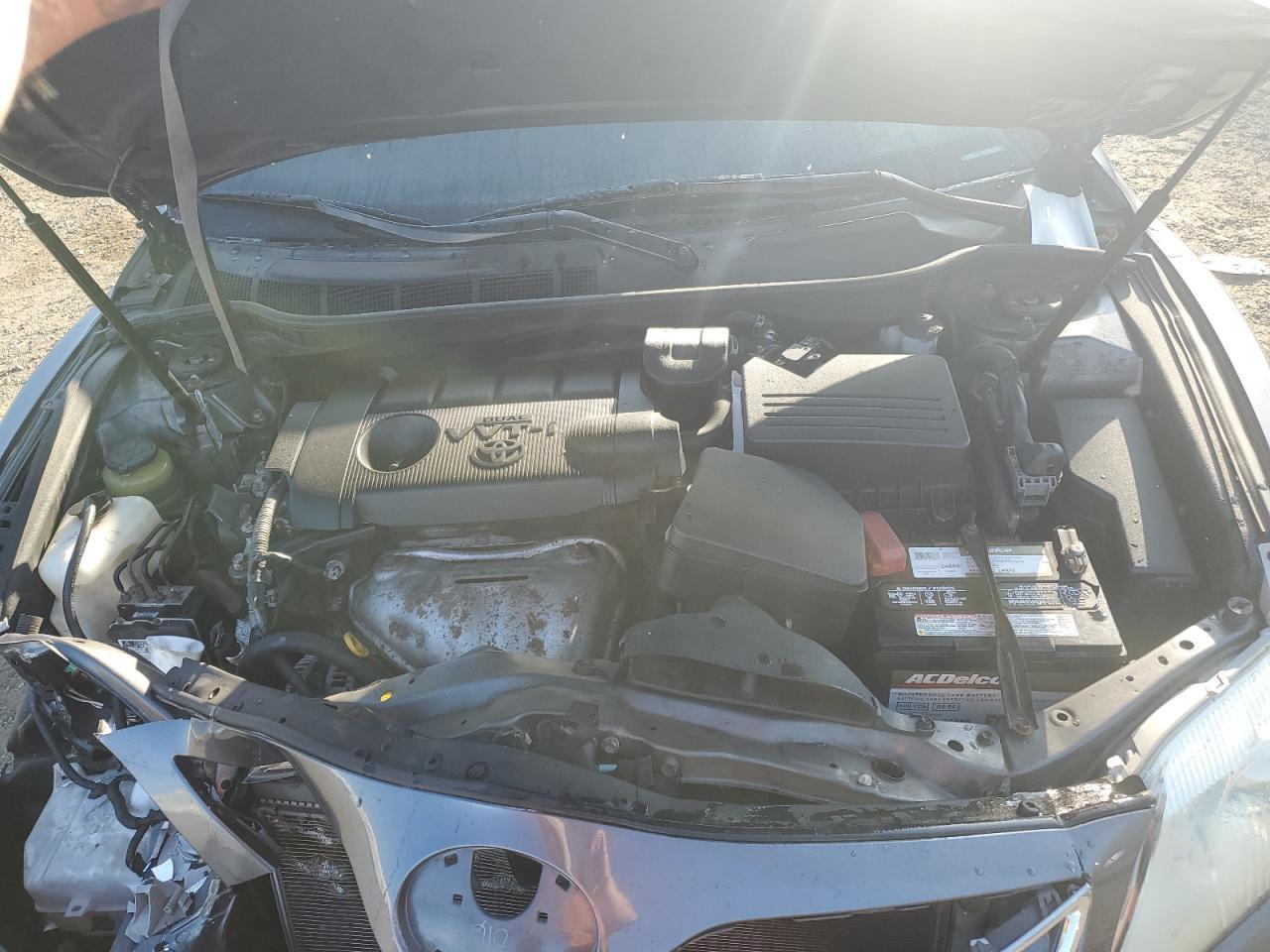 2011 TOYOTA CAMRY