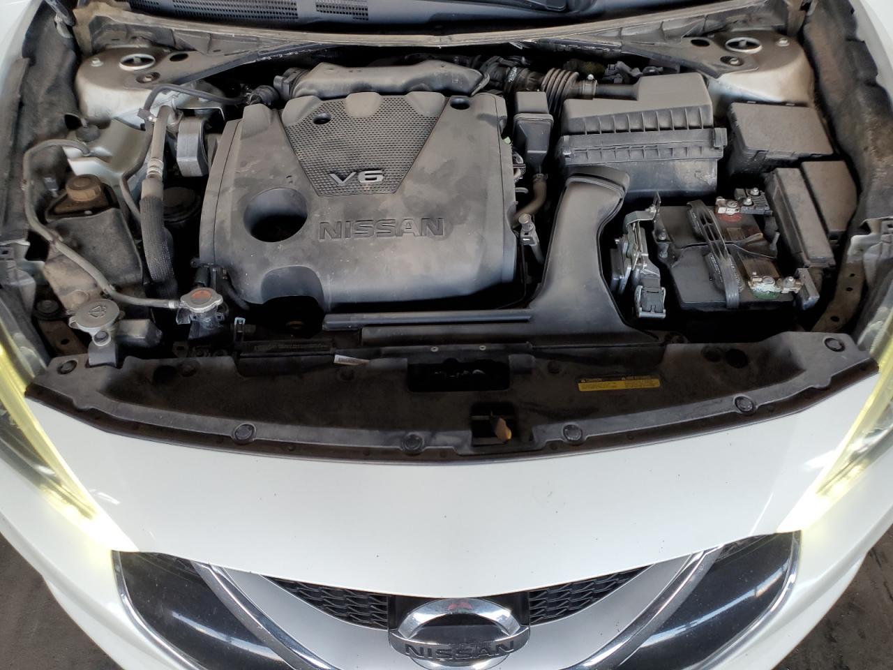 2017 NISSAN Maxima
