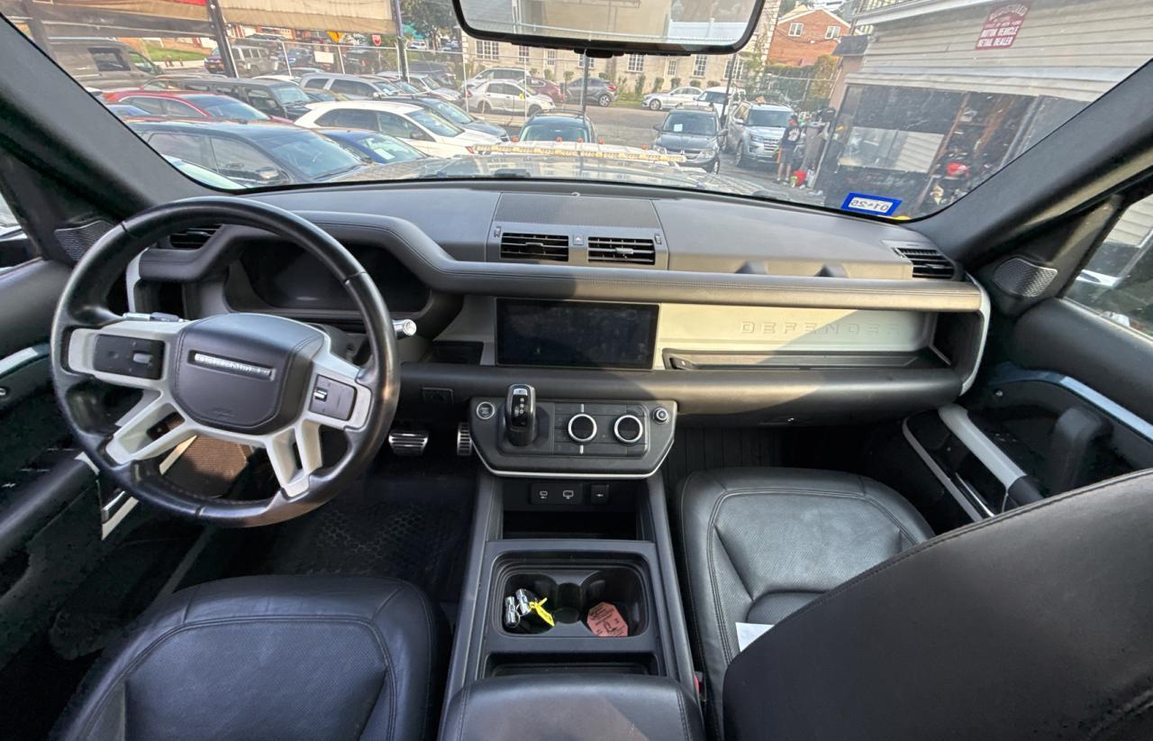 2020 LAND ROVER Defender