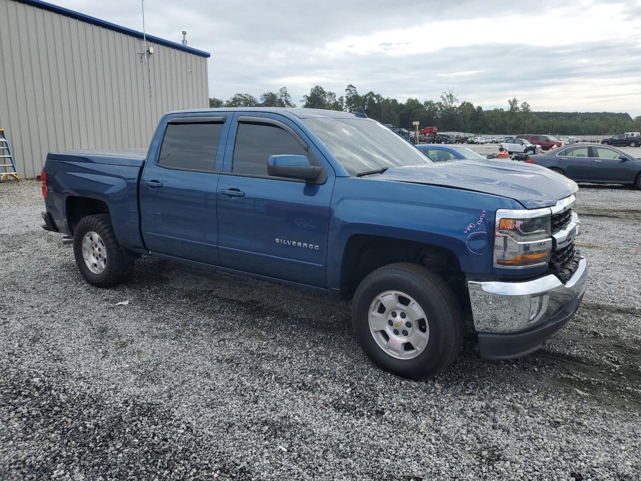 2018 CHEVROLET Silverado