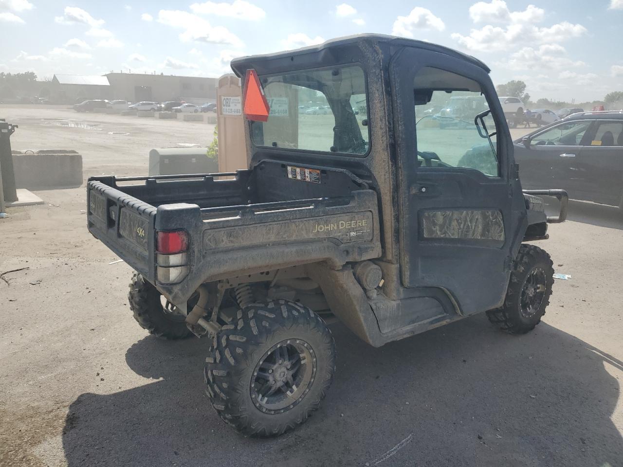 2018 Jd Xuv 835m