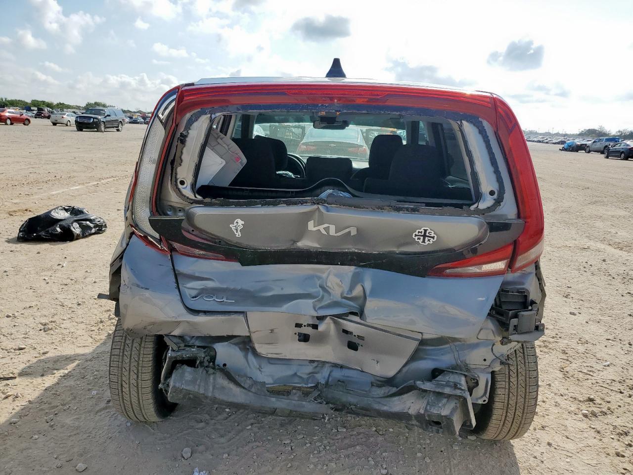 2022 KIA SOUL