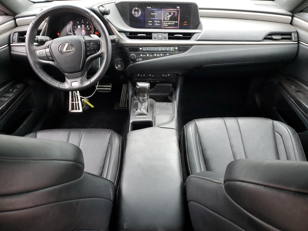 2019 LEXUS Es