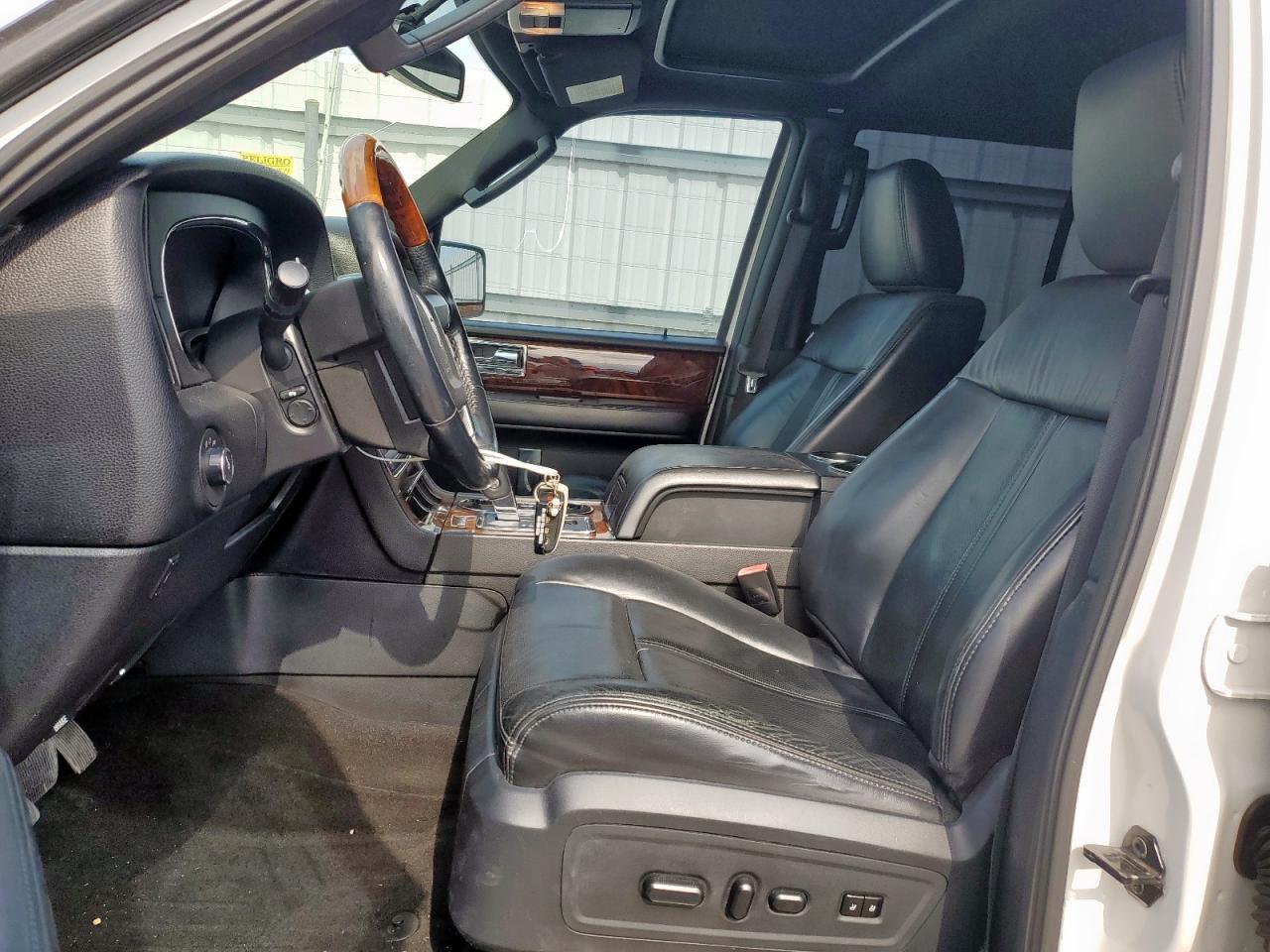 2015 LINCOLN Navigator